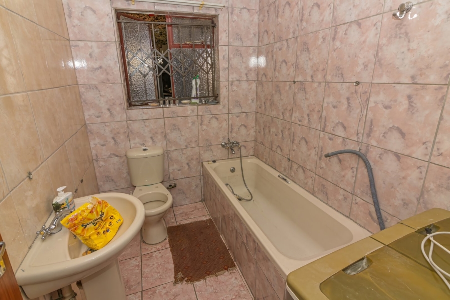 4 Bedroom Property for Sale in Maokeng Free State